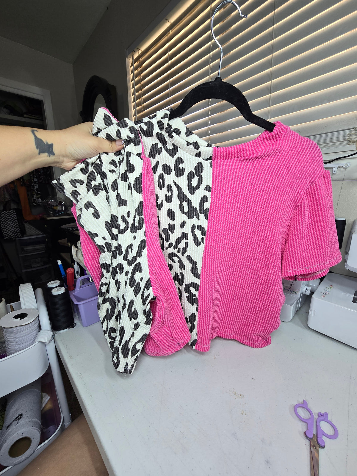 FittedCrop Cheetah Pink Flow Set