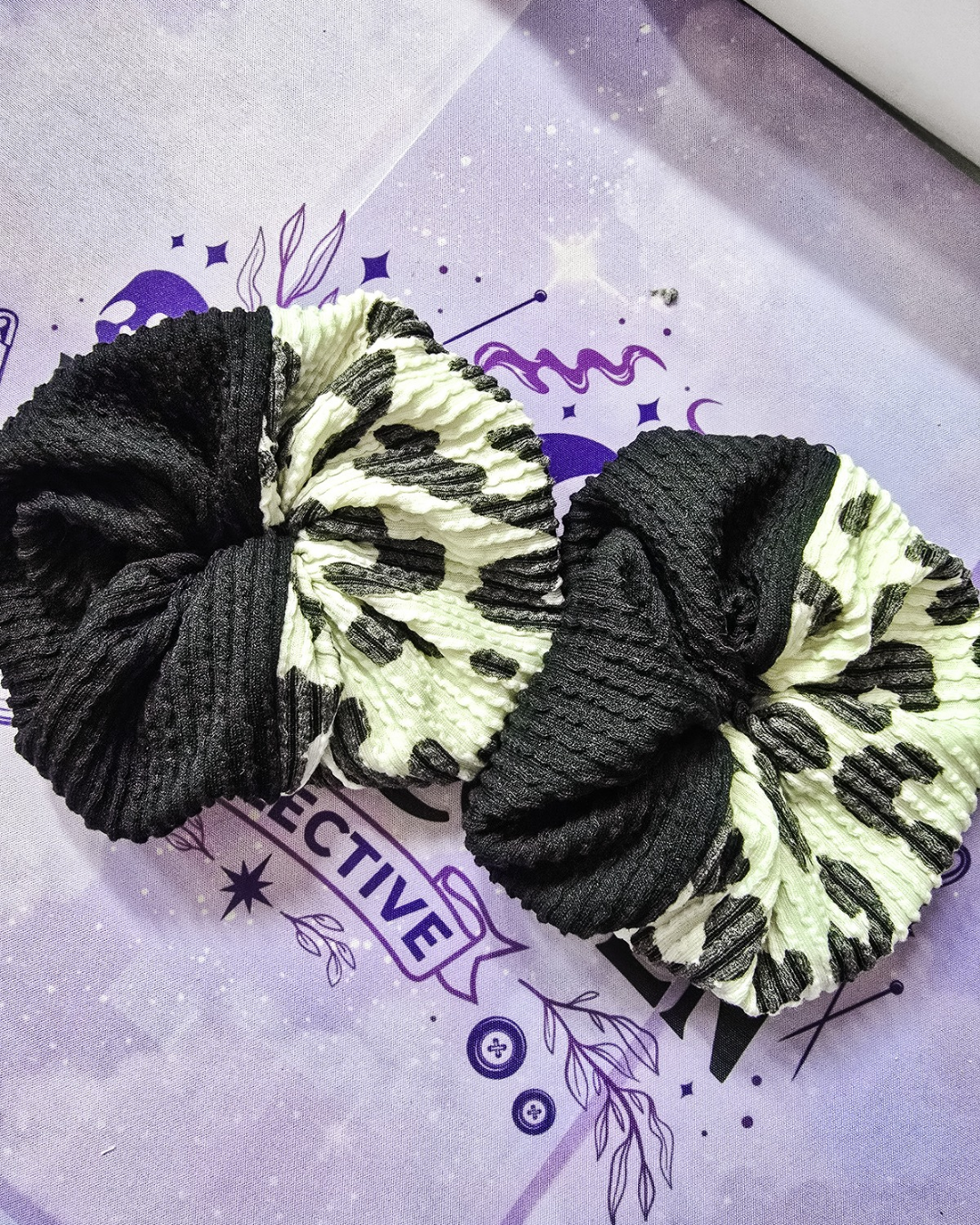 Black & White Cheetah Scrunchie | Classic Size| Accessories|